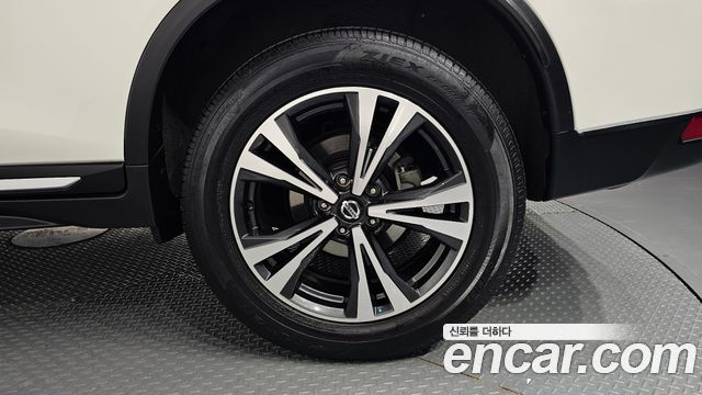 Nissan X-Trail 2018 — photo 7