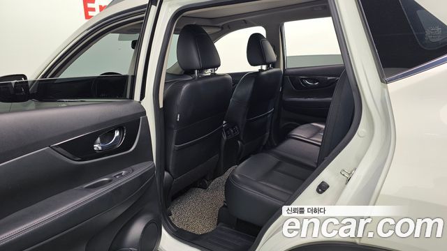 Nissan X-Trail 2018 — photo 16