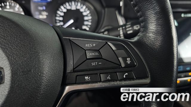 Nissan X-Trail 2018 — photo 32