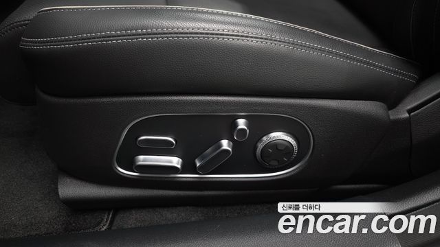 Genesis G90 2025 — photo 36