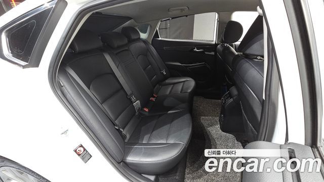 Kia K7 2020 — photo 11