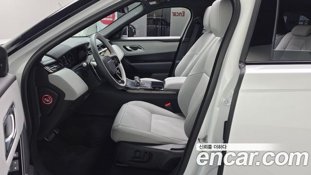 Land Rover Range Rover Velar 2026 — photo 3
