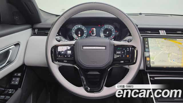 Land Rover Range Rover Velar 2026 — photo 15