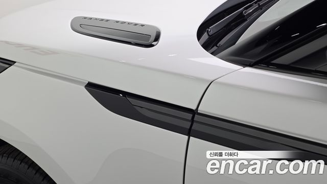 Land Rover Range Rover Velar 2026 — photo 20