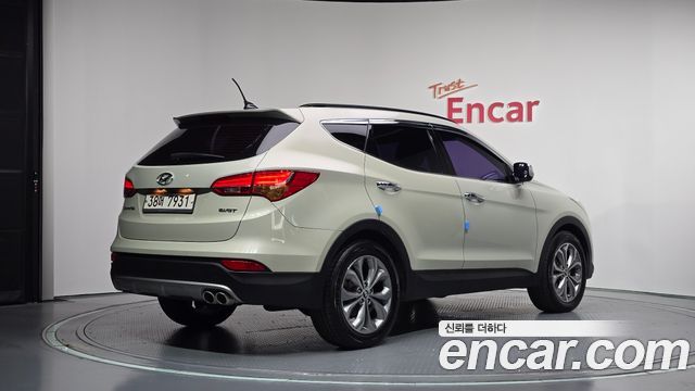 Hyundai Santafe 2013 — photo 2