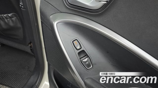 Hyundai Santafe 2013 — photo 19