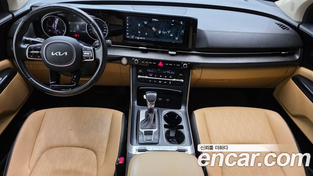 Kia Canival 2023 — photo 10