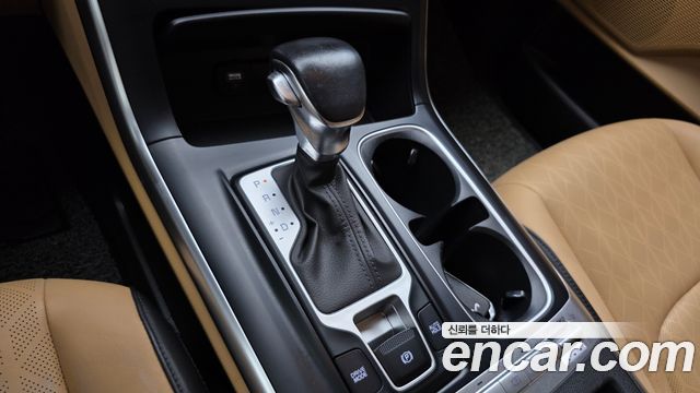 Kia Canival 2023 — photo 12