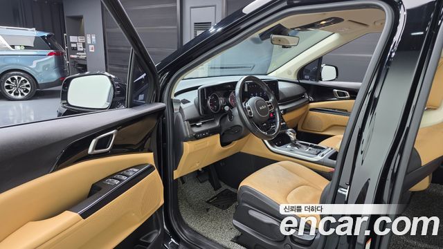 Kia Canival 2023 — photo 13