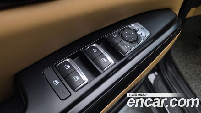 Kia Canival 2023 — photo 19