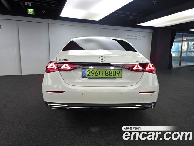 Mercedes-Benz E-Class 2026 — photo 4