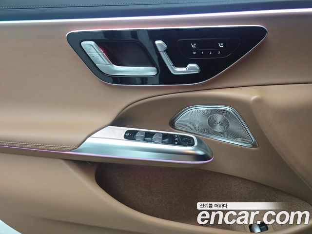 Mercedes-Benz E-Class 2026 — photo 13