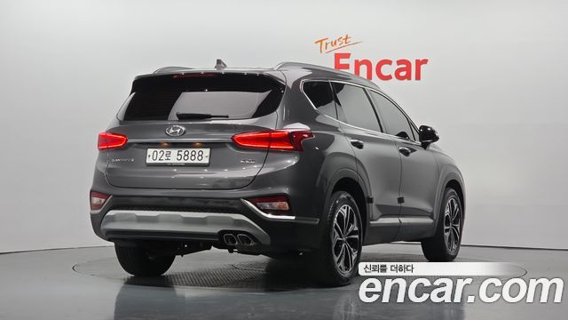 Hyundai Santafe 2019 — photo 2