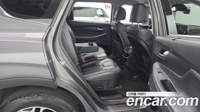 Hyundai Santafe 2019 — photo 11
