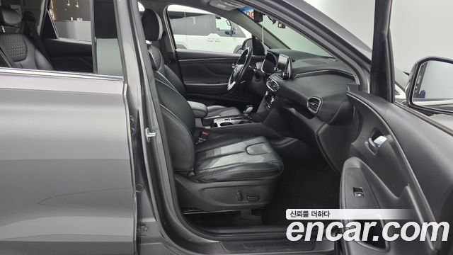 Hyundai Santafe 2019 — photo 12