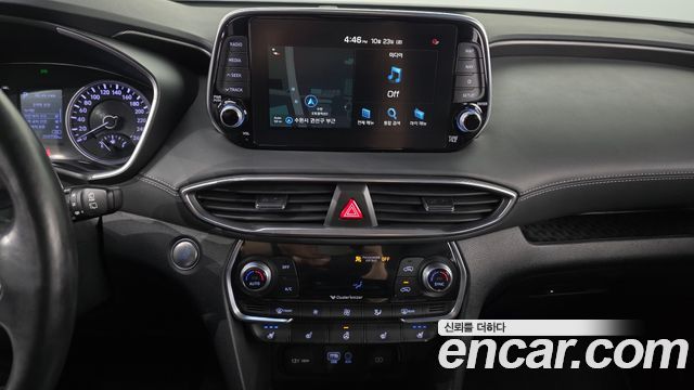 Hyundai Santafe 2019 — photo 17