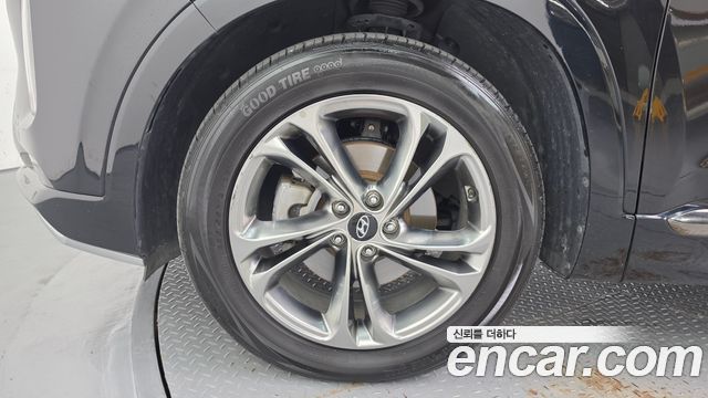 Hyundai Santafe 2019 — photo 5