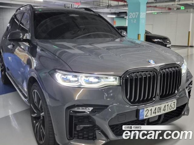 BMW X7 2022 — photo 2