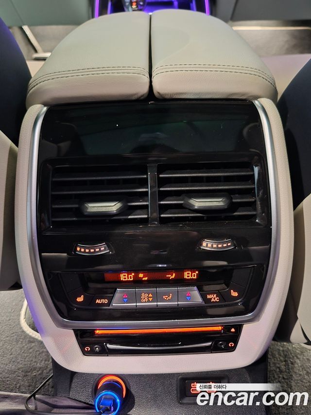 BMW X7 2022 — photo 12