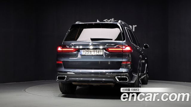 BMW X7 2022 — photo 4