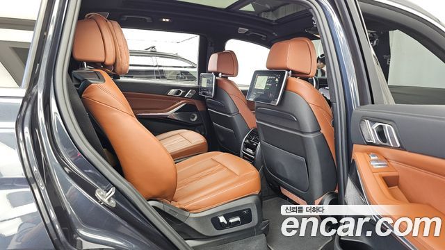 BMW X7 2022 — photo 12
