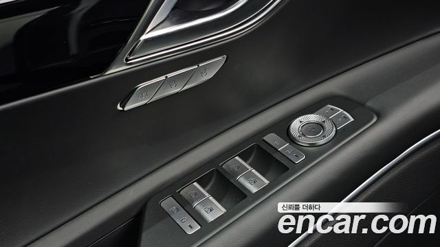 Genesis GV80 2020 — photo 16