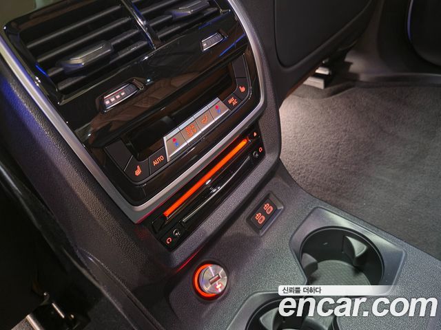 BMW X7 2022 — photo 19