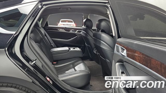 Hyundai Genesis 2015 — photo 11