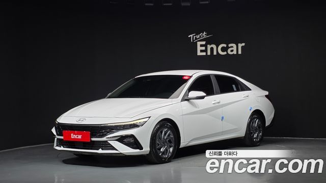 Hyundai AVANTE 2024 — photo 1