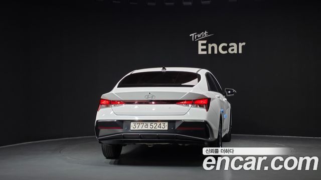 Hyundai AVANTE 2024 — photo 4