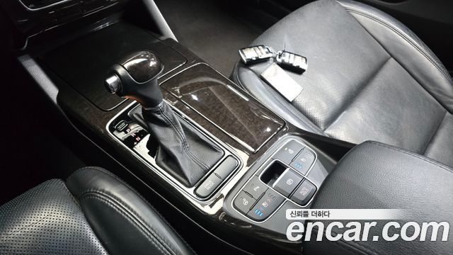 Kia K7 2013 — photo 9