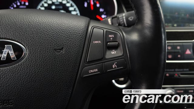 Kia K7 2013 — photo 15