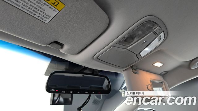Kia K7 2013 — photo 18