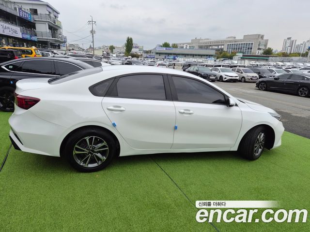 Kia K3 2022 — photo 3