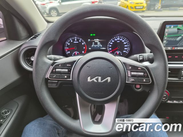 Kia K3 2022 — photo 11