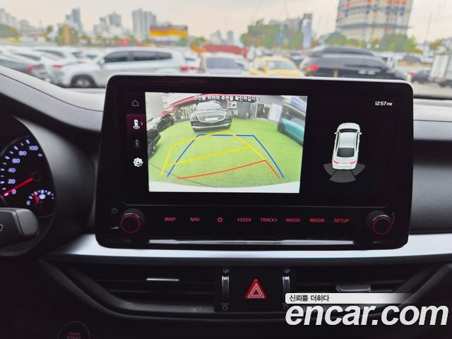 Kia K3 2022 — photo 15