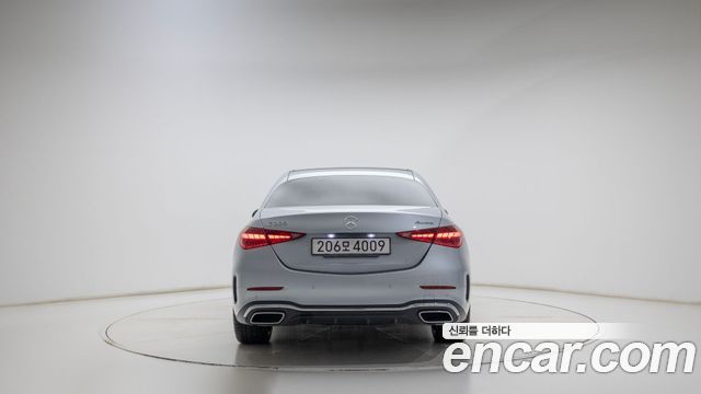 Mercedes-Benz C-Class 2024 — photo 4