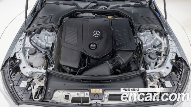 Mercedes-Benz C-Class 2024 — photo 6