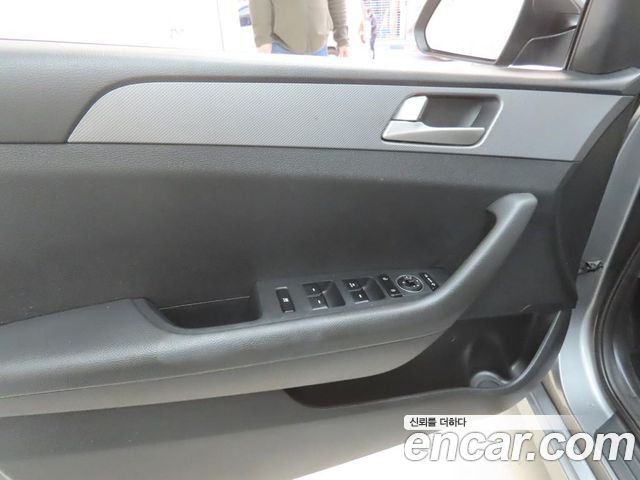 Hyundai Sonata 2019 — photo 13
