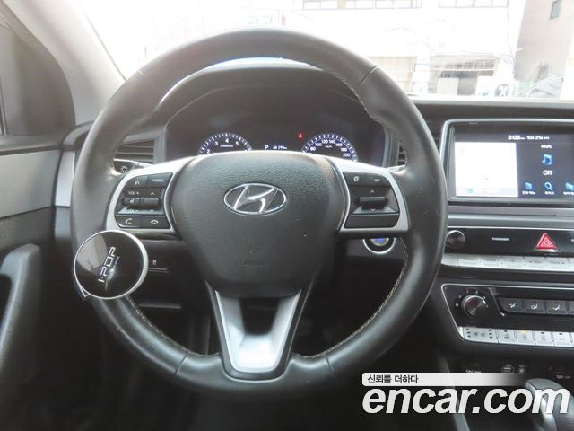 Hyundai Sonata 2019 — photo 18