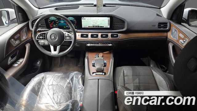 Mercedes-Benz GLE-Class 2019 — photo 10