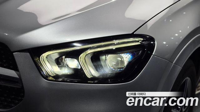 Mercedes-Benz GLE-Class 2019 — photo 8