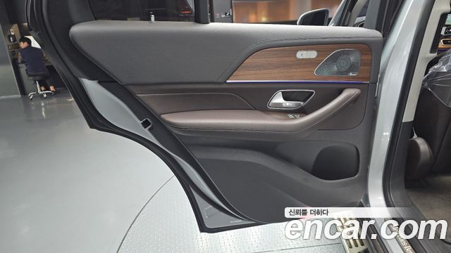 Mercedes-Benz GLE-Class 2019 — photo 15