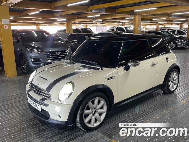 Mini Cooper 2006 — photo 1