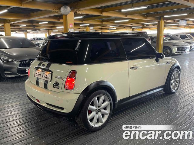 Mini Cooper 2006 — photo 4