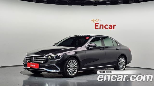 Mercedes-Benz E-Class 2021 — photo 1