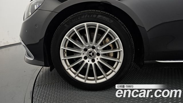 Mercedes-Benz E-Class 2021 — photo 5