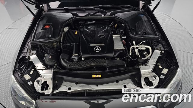 Mercedes-Benz E-Class 2021 — photo 6