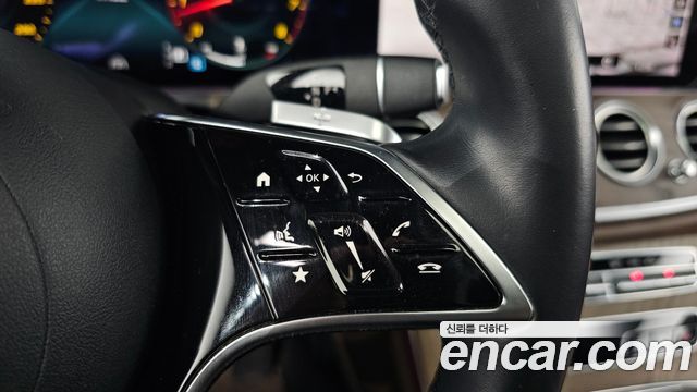 Mercedes-Benz E-Class 2021 — photo 33