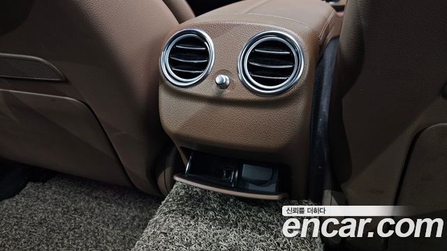 Mercedes-Benz E-Class 2021 — photo 38